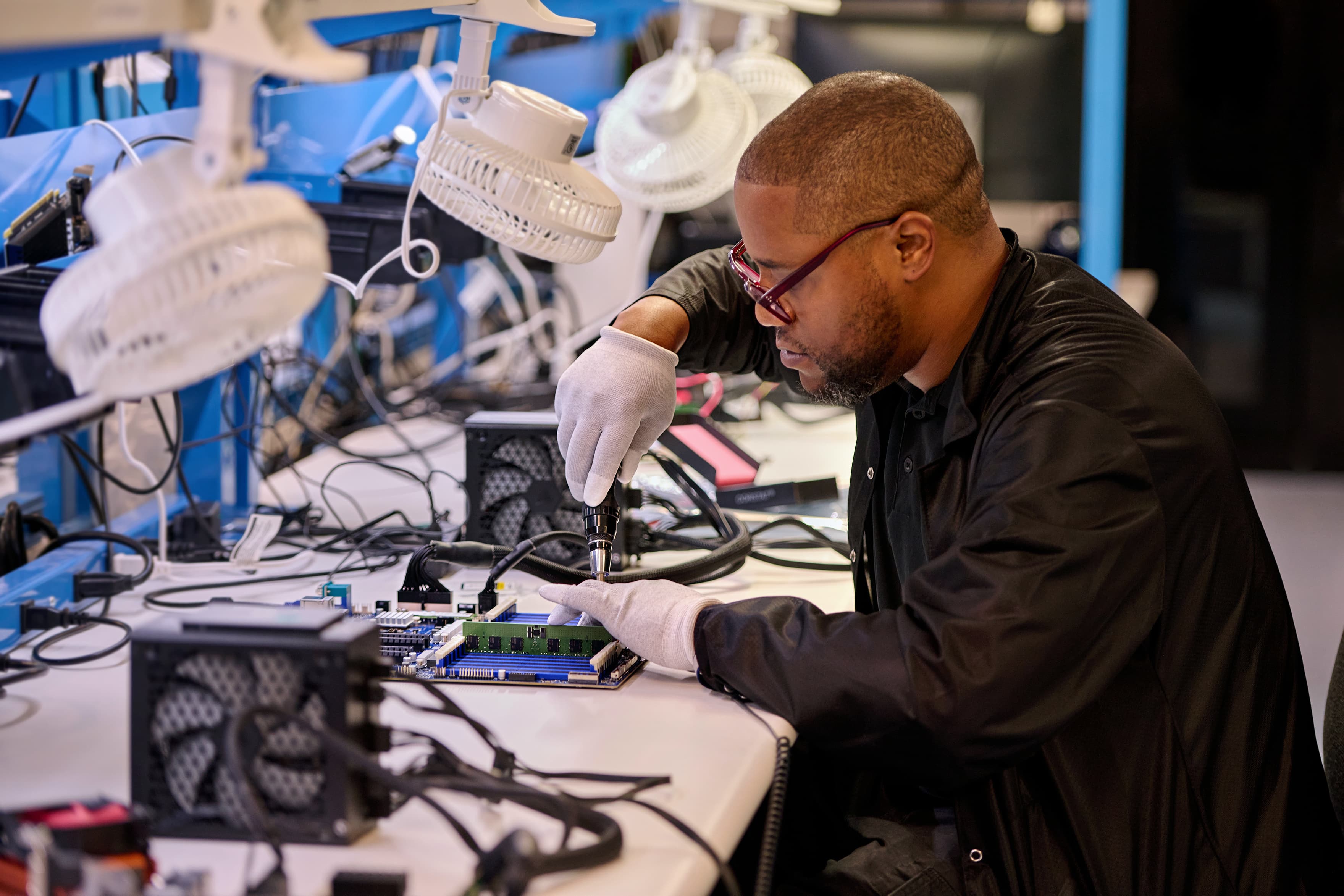 Engineering Resilience in Electronic Components | Fusion Worldwide